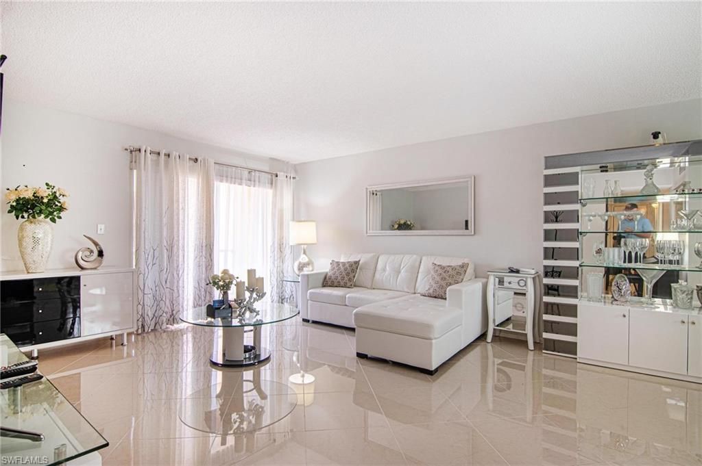 2366 E Mall Dr, Unit 414, Fort Myers, FL 33901 Photo