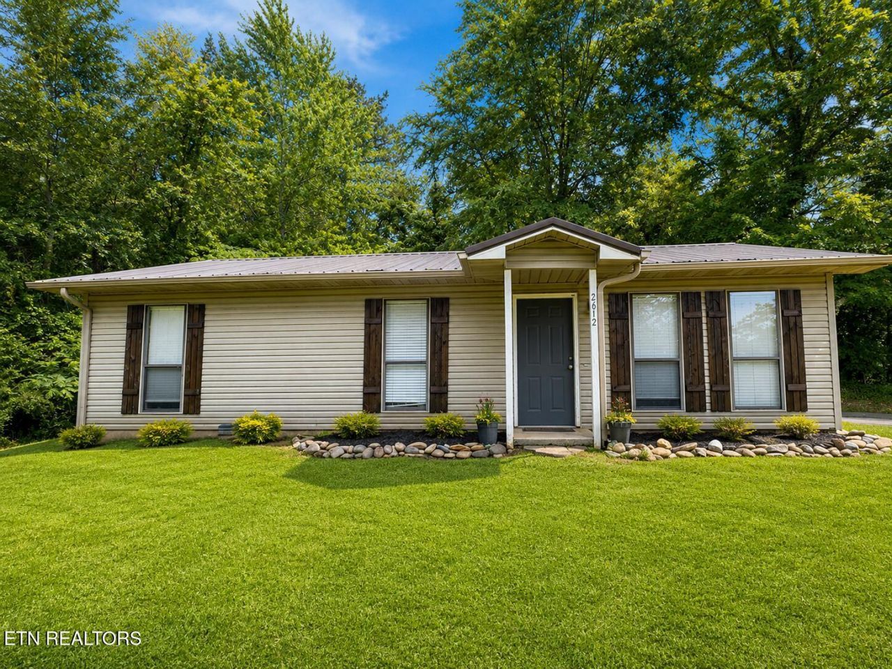 2612 Old Whites Mill Rd, Maryville, TN 37803 Main Photo