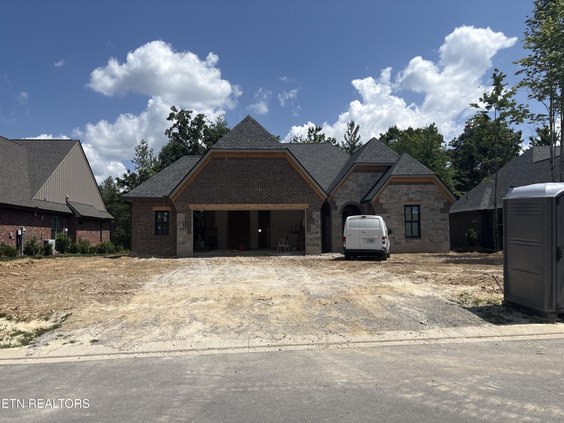 108 Laurelwood Drive, Crossville, TN 38558 Main Photo