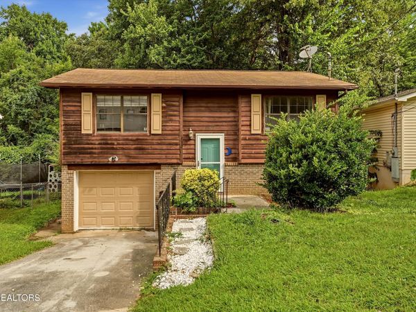 1503 Woodpointe Drive, Knoxville, TN 37931