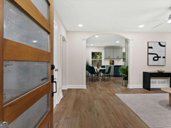 3658 Brookcrest Circle, Decatur, GA 30032