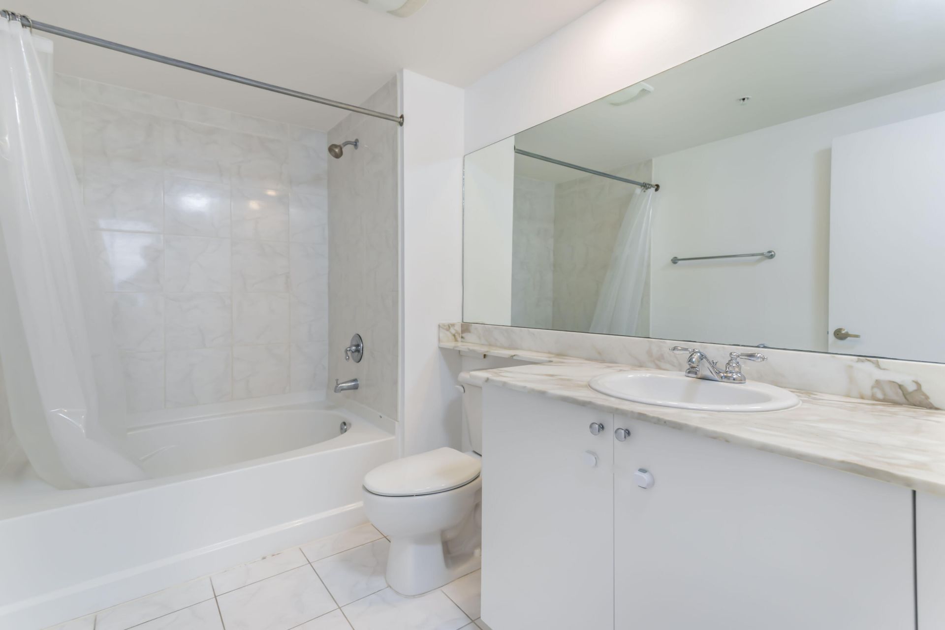 18800 NE 29th Avenue, Unit 923, Miami, FL 33180 Photo
