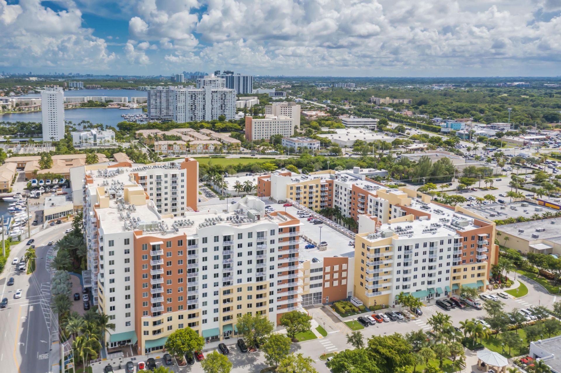 18800 NE 29th Avenue, Unit 923, Miami, FL 33180 Photo