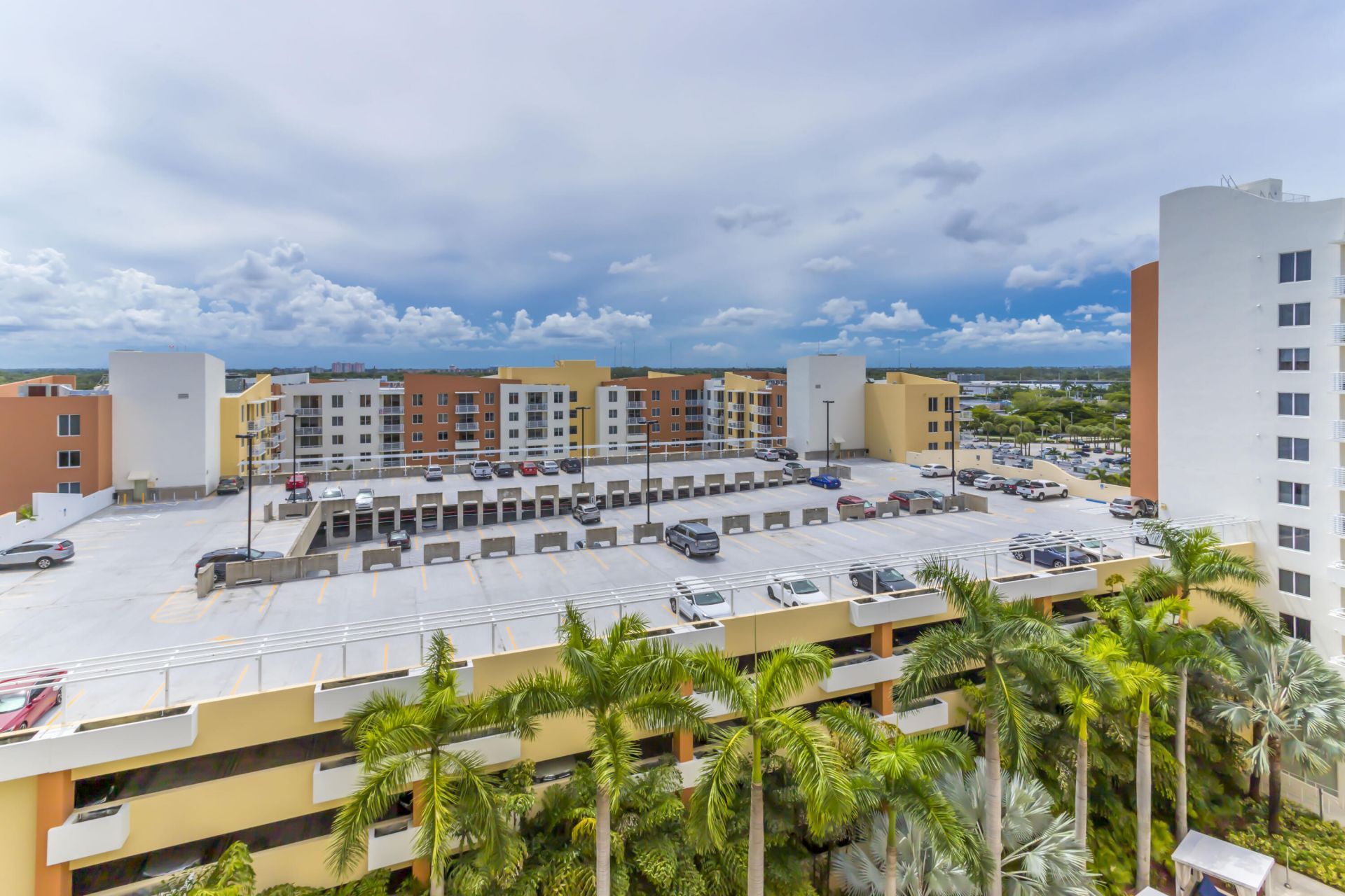18800 NE 29th Avenue, Unit 923, Miami, FL 33180 Photo