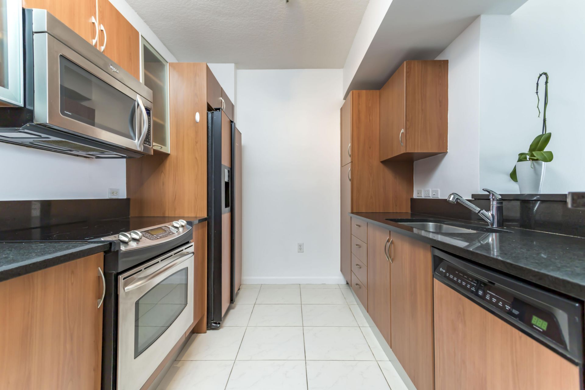 18800 NE 29th Avenue, Unit 923, Miami, FL 33180 Photo