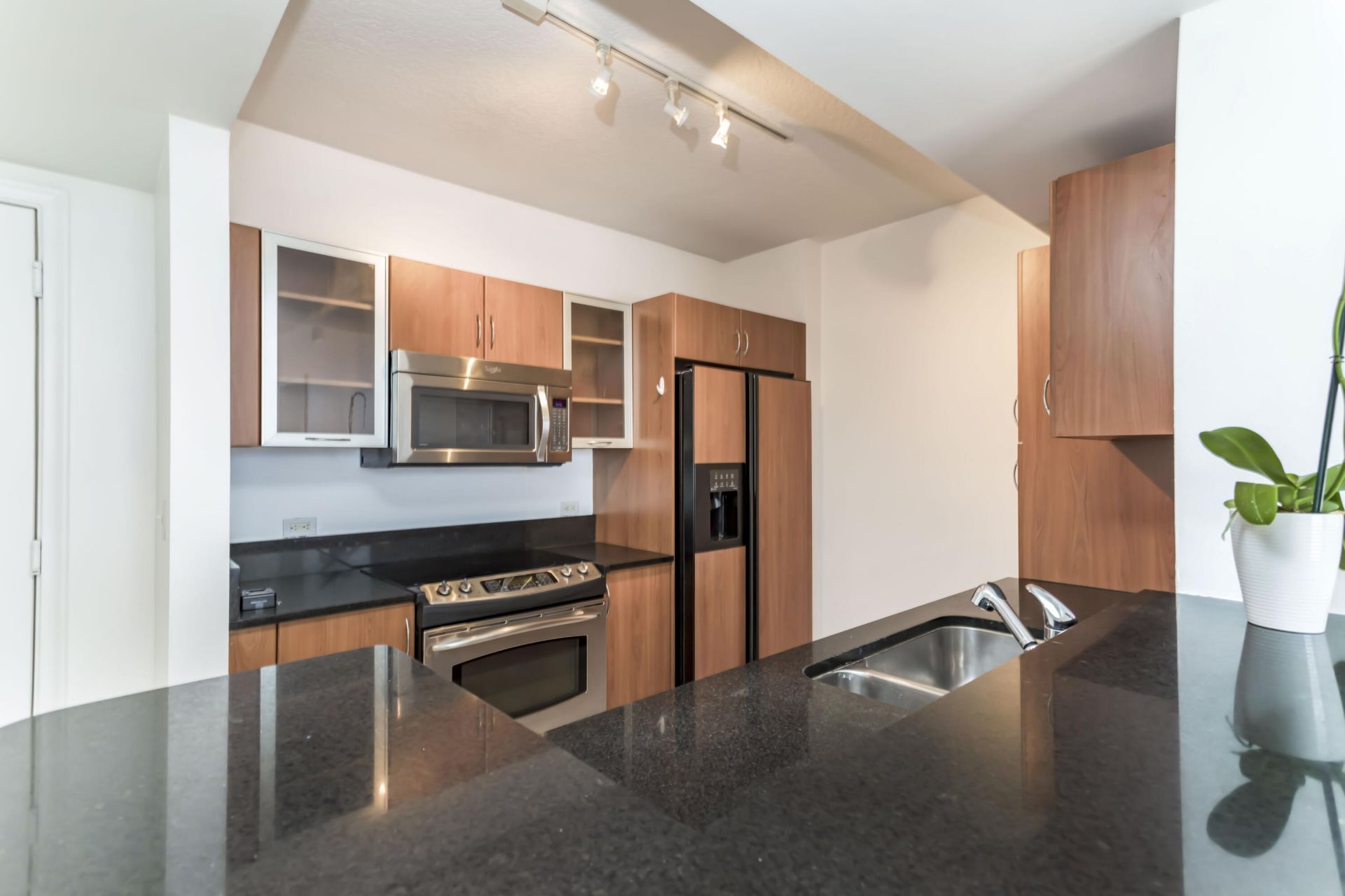 18800 NE 29th Avenue, Unit 923, Miami, FL 33180 Photo