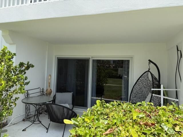 33 S Ocean Avenue, Unit 108, Palm Beach Shores, FL 33404 Photo