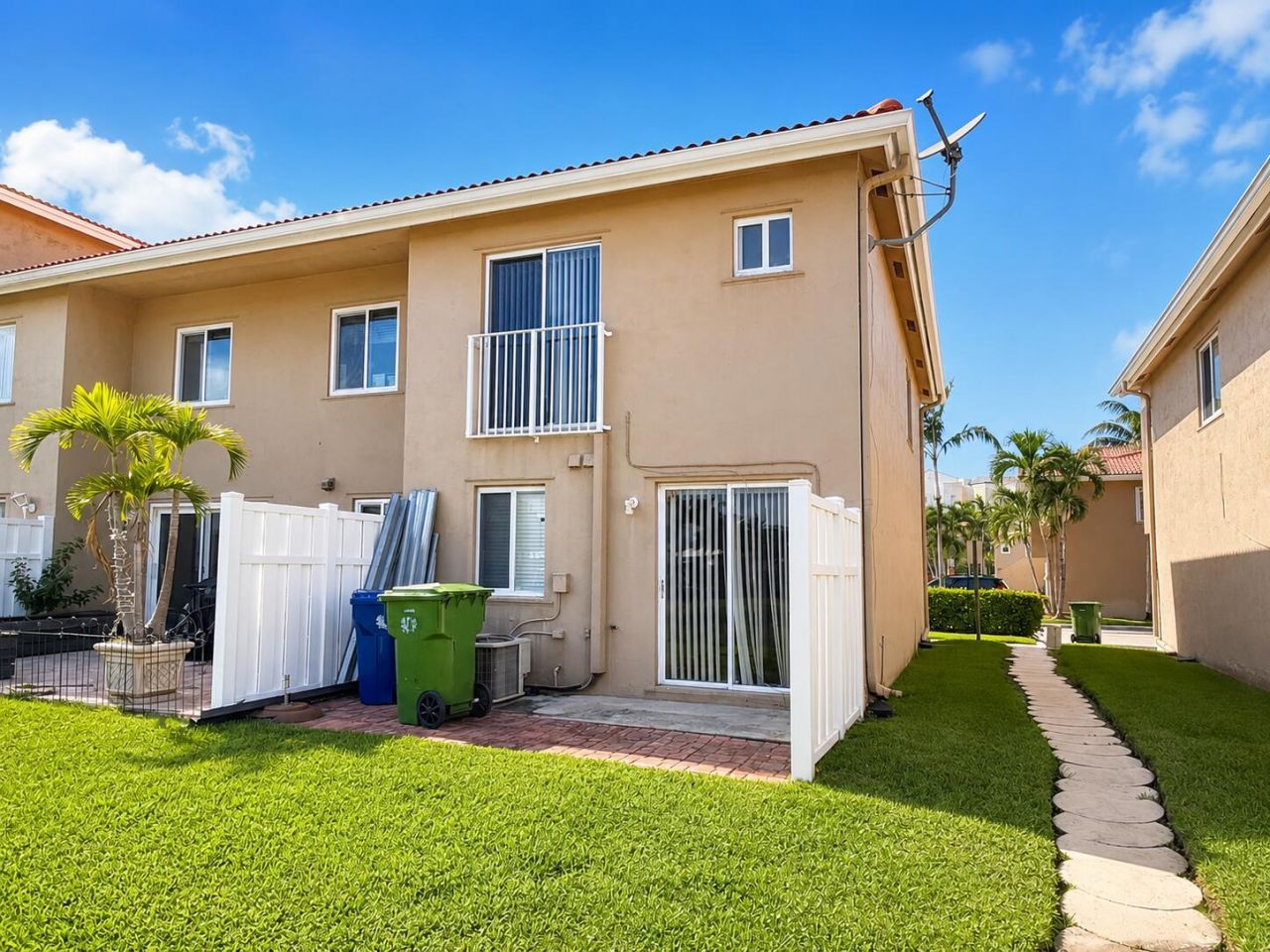 180 Riviera Circle, Unit 30-5, Weston, FL 33326 Photo