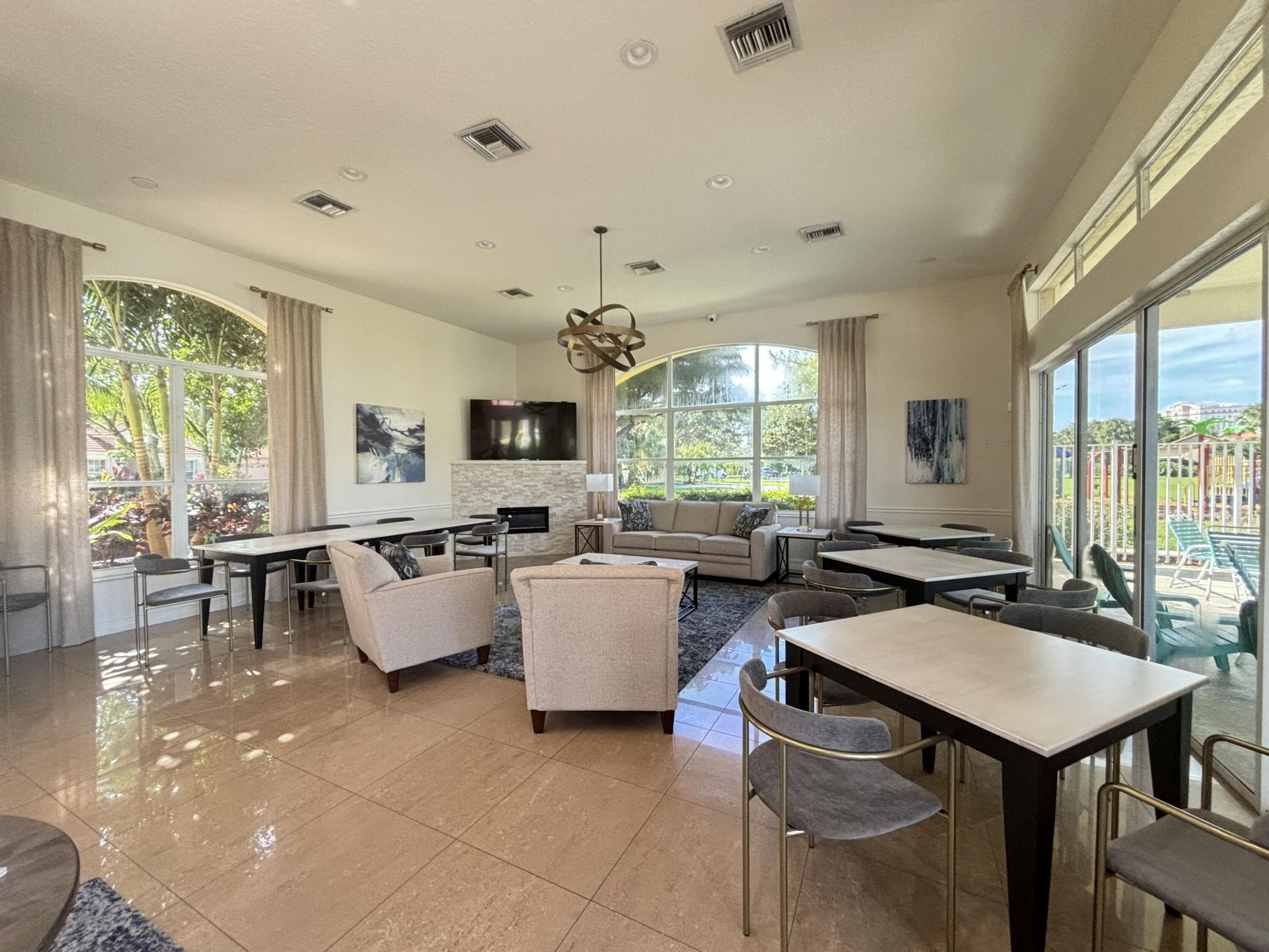 3041 Casa Rio Court, Riviera Beach, FL 33418 Photo
