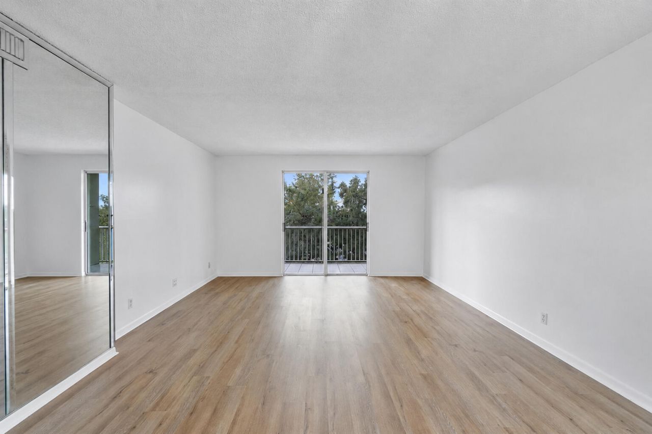 9101 W Sample Road, Unit 402, Coral Springs, FL 33065 Photo