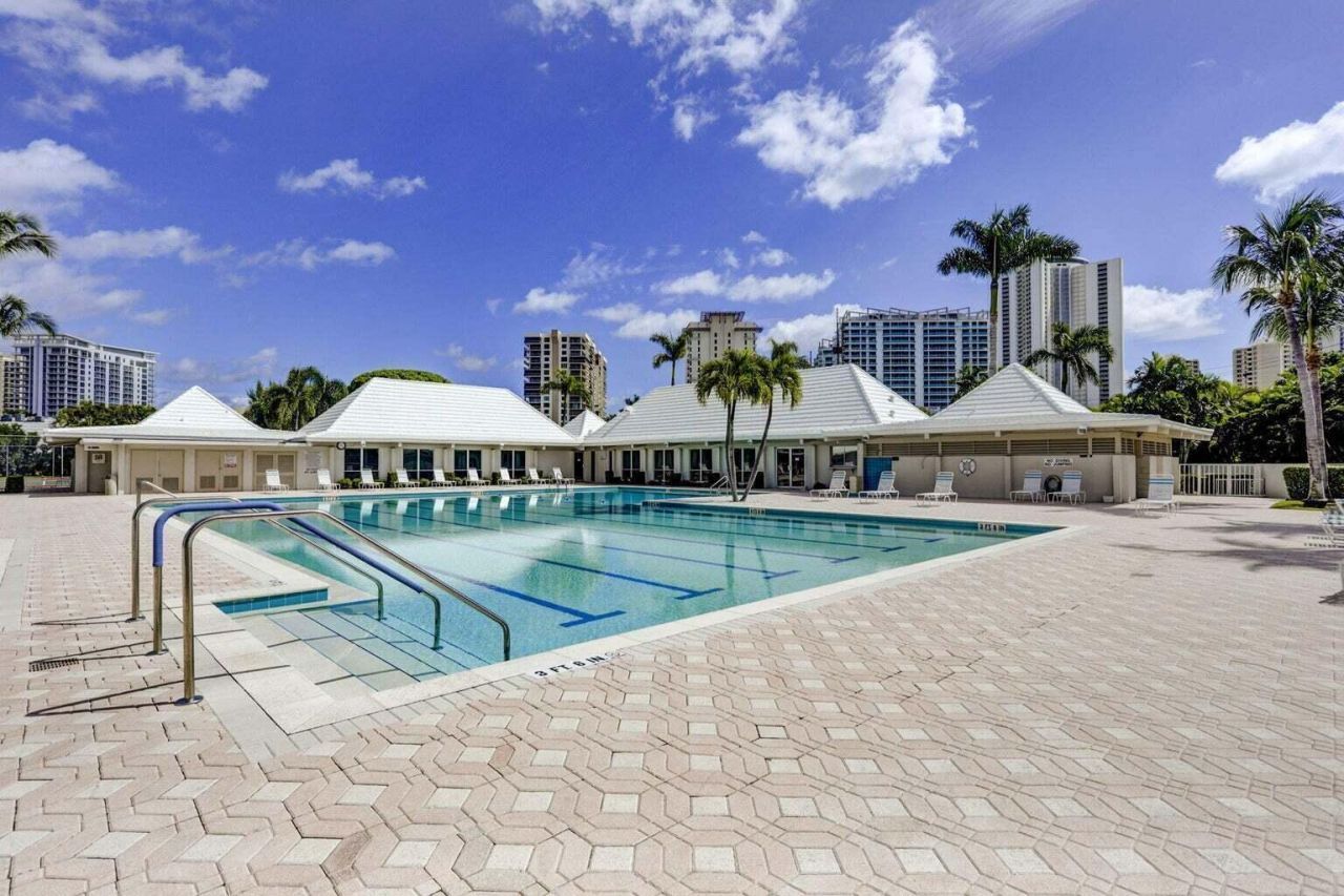 1251 Sugar Sands Boulevard, Unit 125, Singer Island, FL 33404 Photo