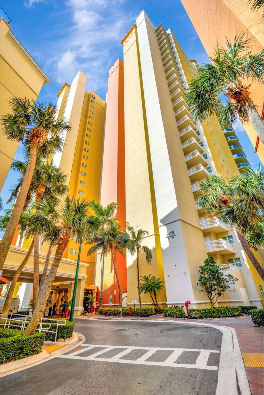 2650 Lake Shore Drive, Unit 1005, Riviera Beach, FL 33404 Photo
