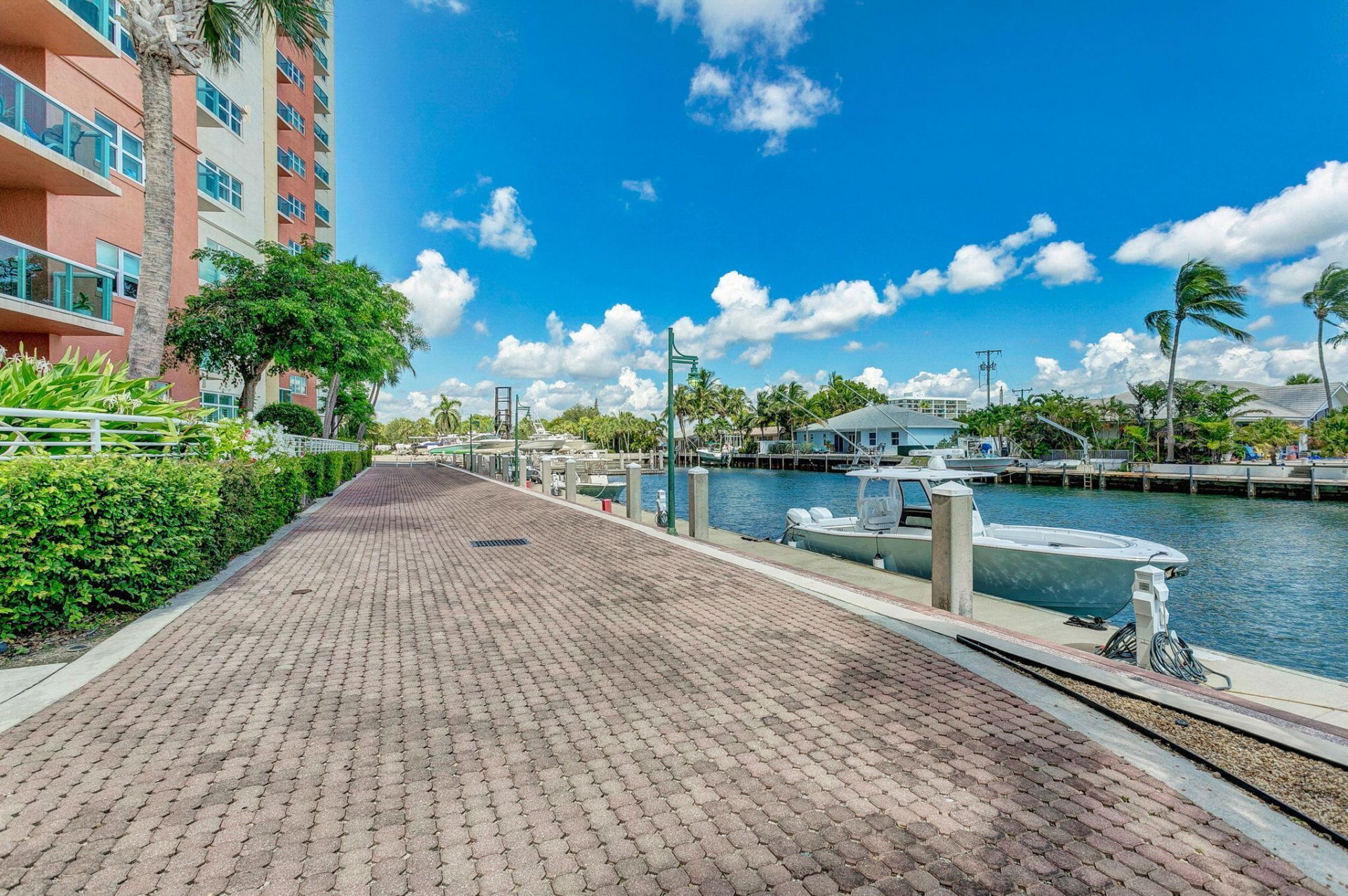 2650 Lake Shore Drive, Unit 1005, Riviera Beach, FL 33404 Photo