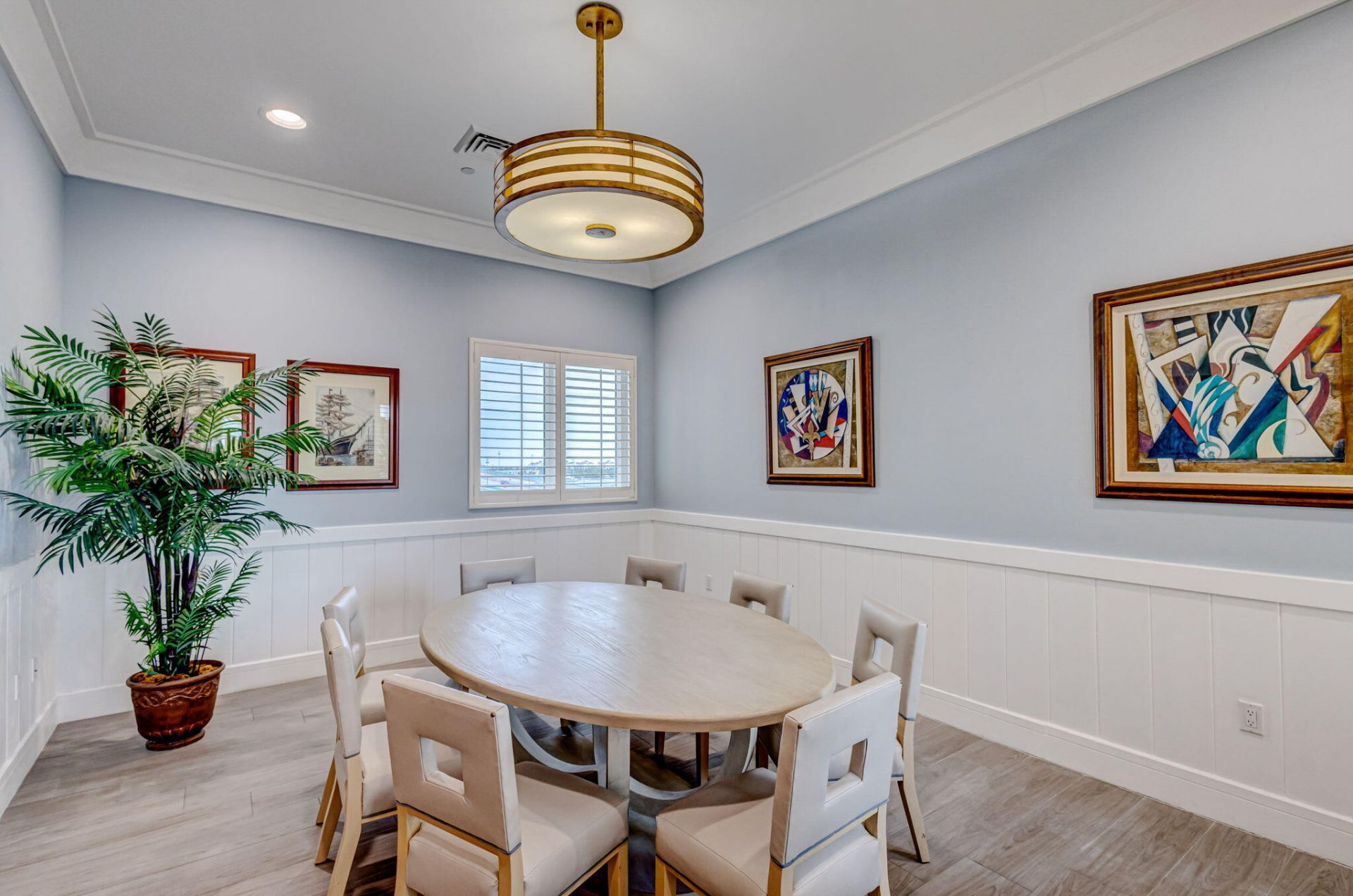 2650 Lake Shore Drive, Unit 1005, Riviera Beach, FL 33404 Photo