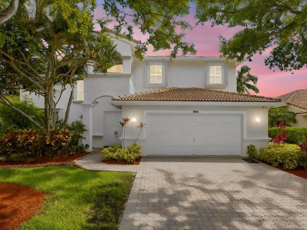 5866 Bay Hill Circle, Lake Worth, FL 33463