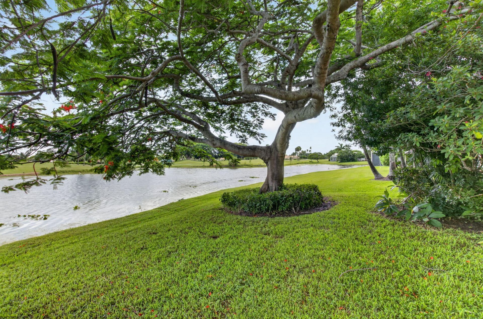 5866 Bay Hill Circle, Lake Worth, FL 33463 Photo