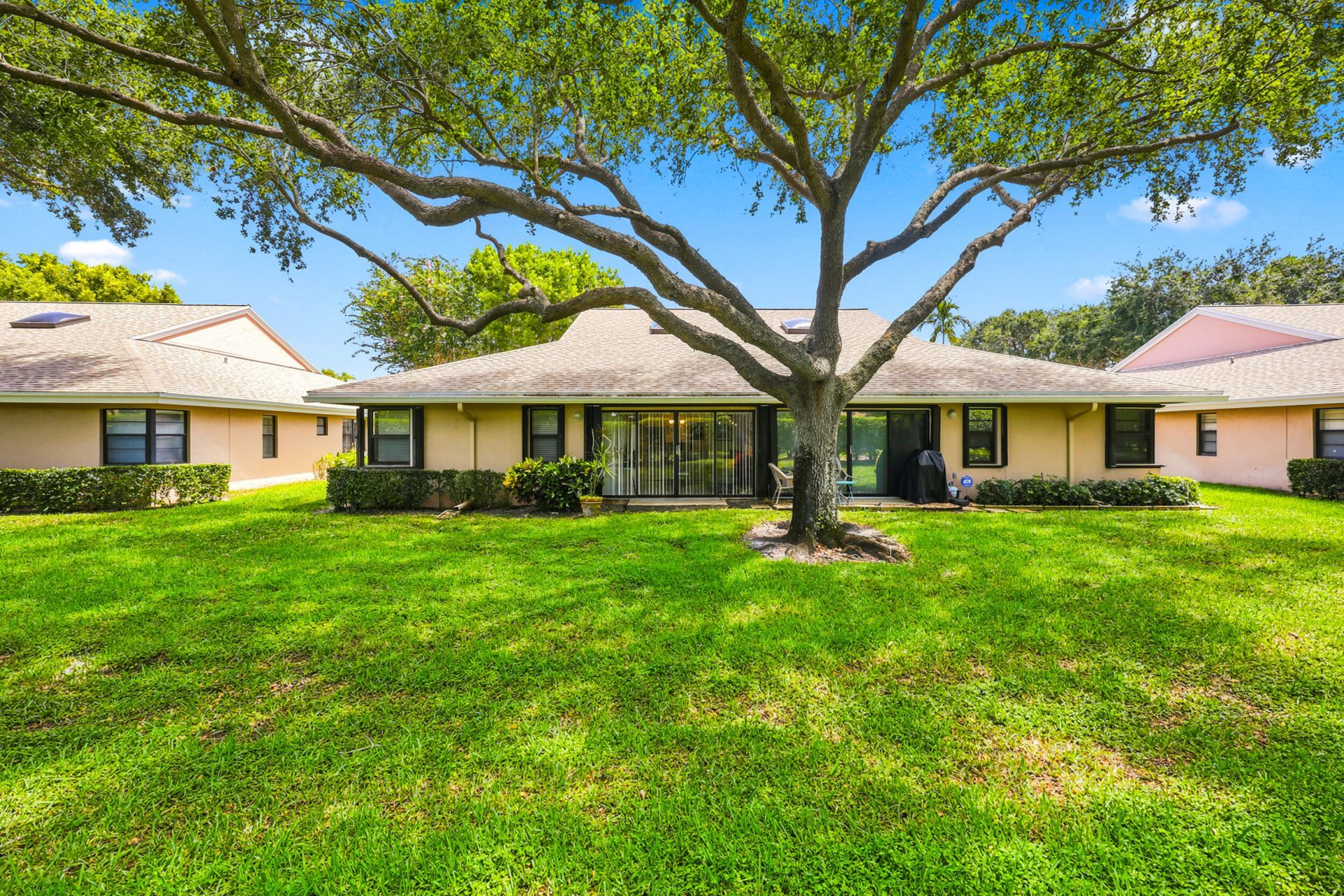 8343 Springlake Drive, Boca Raton, FL 33496 Photo