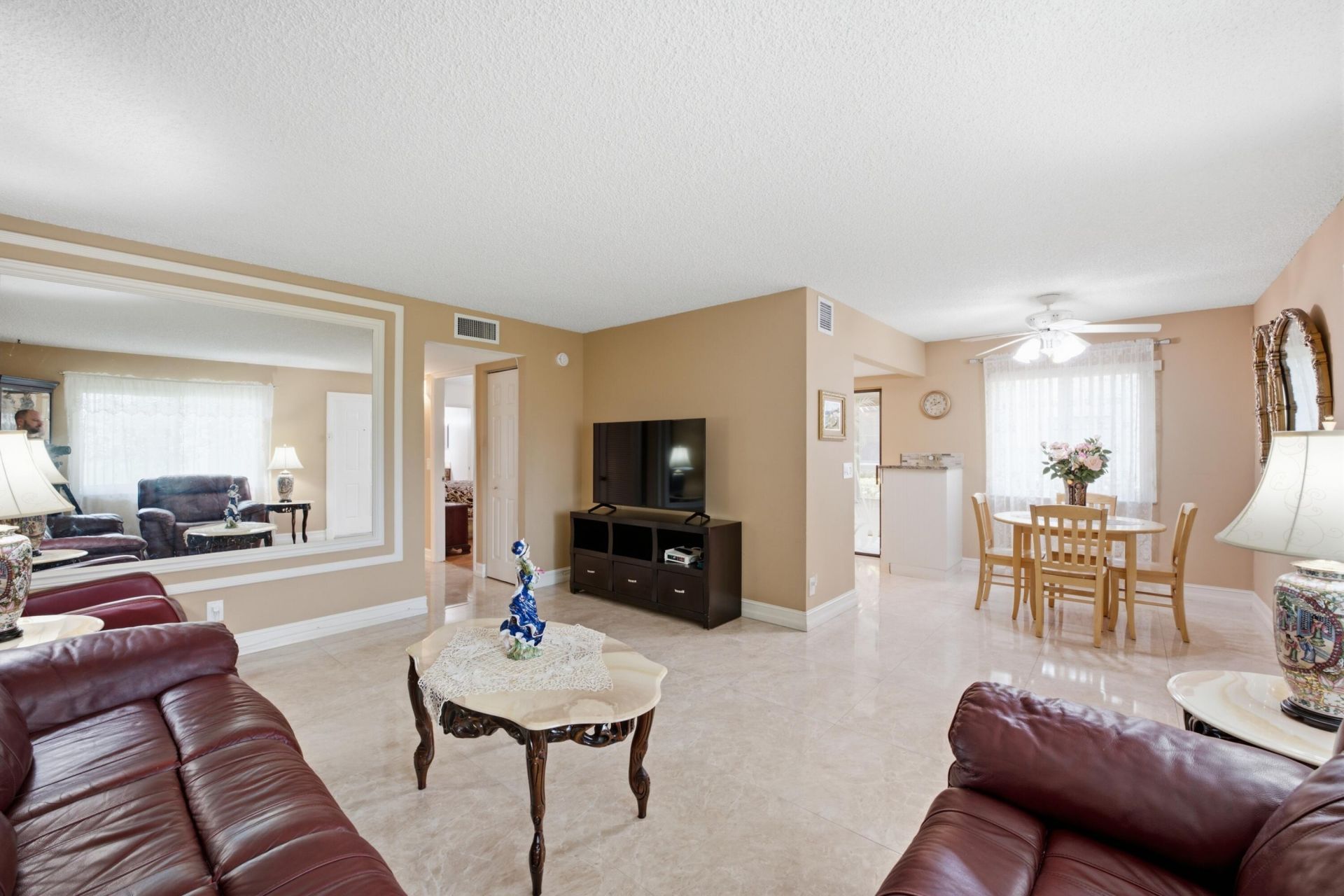 54 Capri B, Delray Beach, FL 33484 Photo