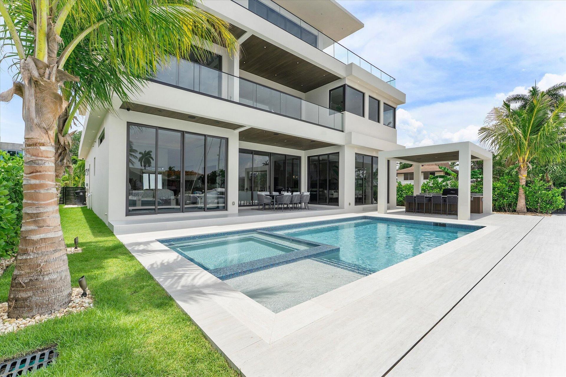 1607 SE 14th Street, Fort Lauderdale, FL 33316 Photo