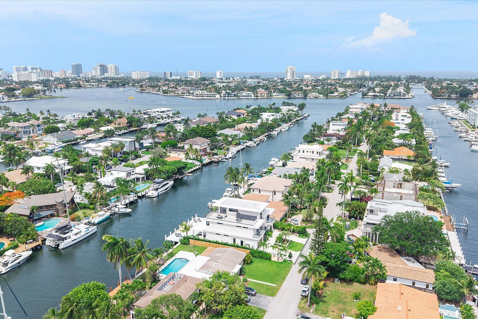 1607 SE 14th Street, Fort Lauderdale, FL 33316 Photo
