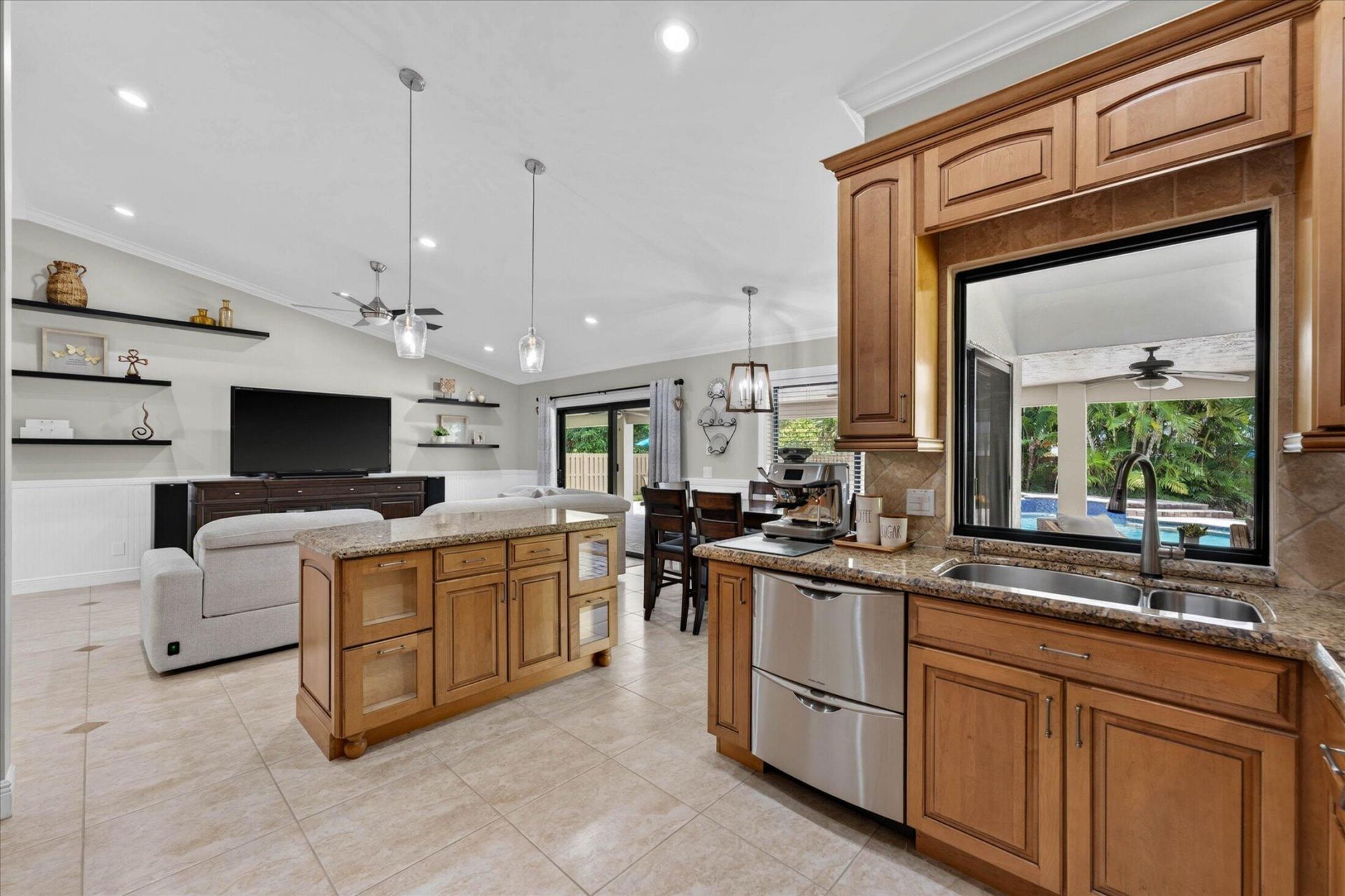 20250 NW 5th Street, Pembroke Pines, FL 33029 Photo