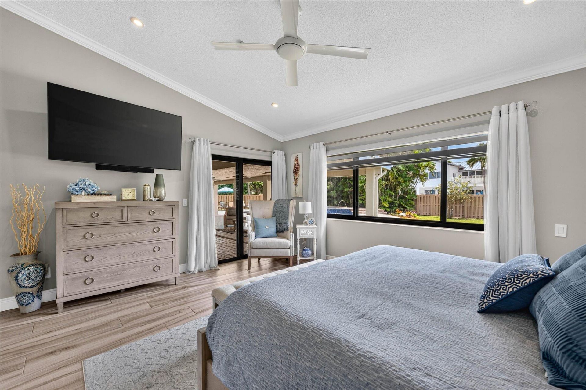 20250 NW 5th Street, Pembroke Pines, FL 33029 Photo