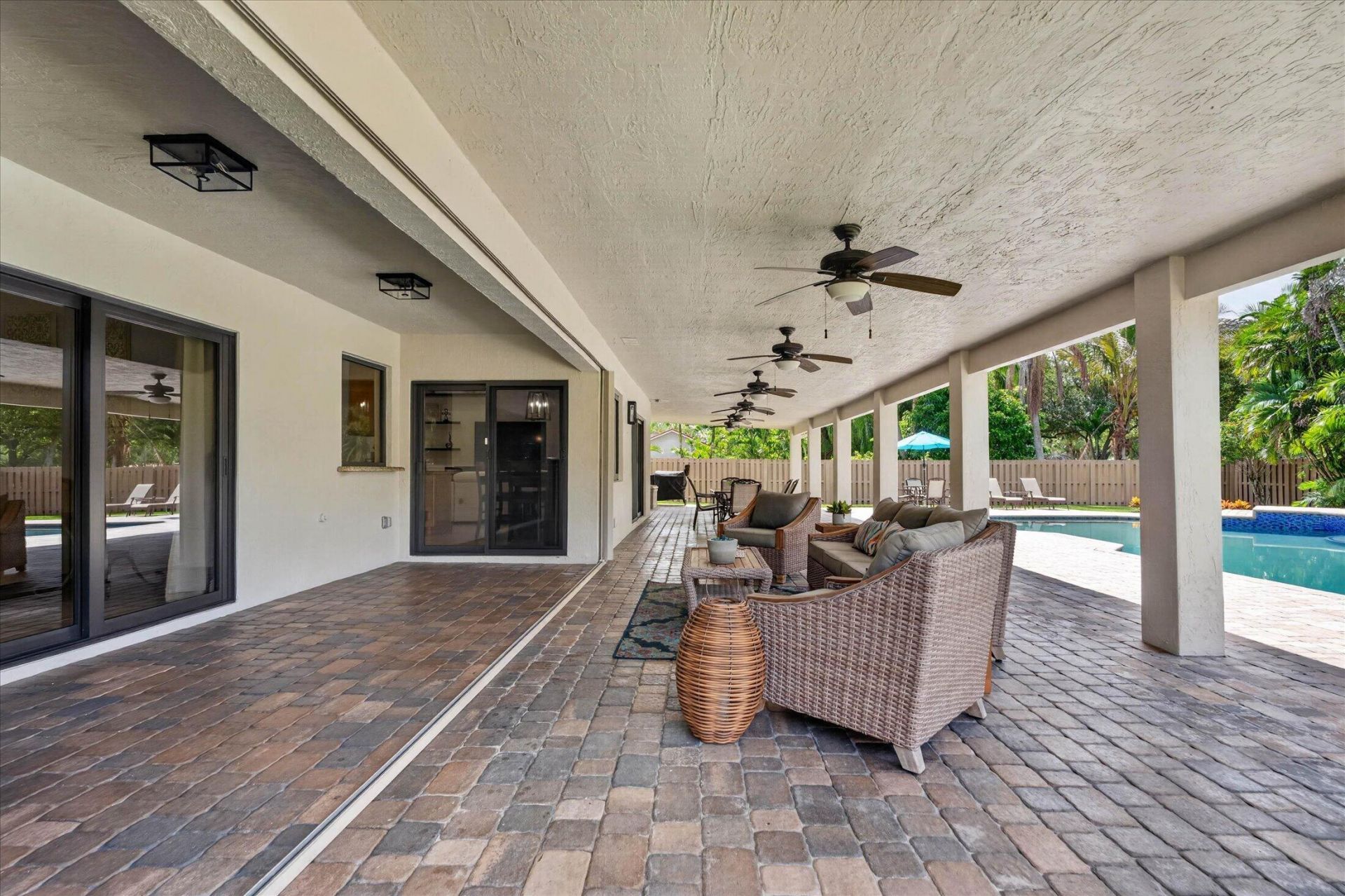 20250 NW 5th Street, Pembroke Pines, FL 33029 Photo