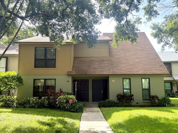 814 Sandtree Drive, Palm Beach Gardens, FL 33403