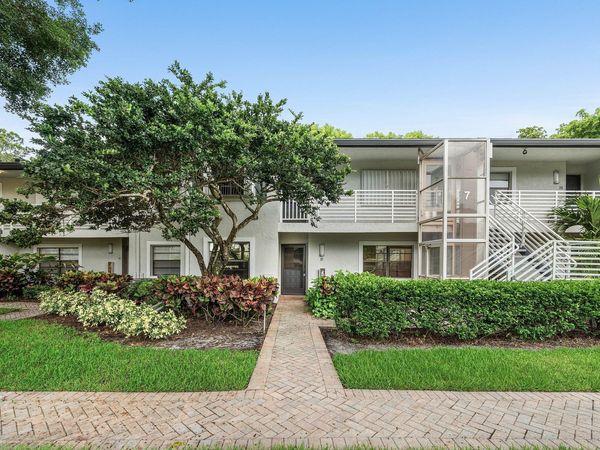 7 Southport Lane, Unit F, Boynton Beach, FL 33436