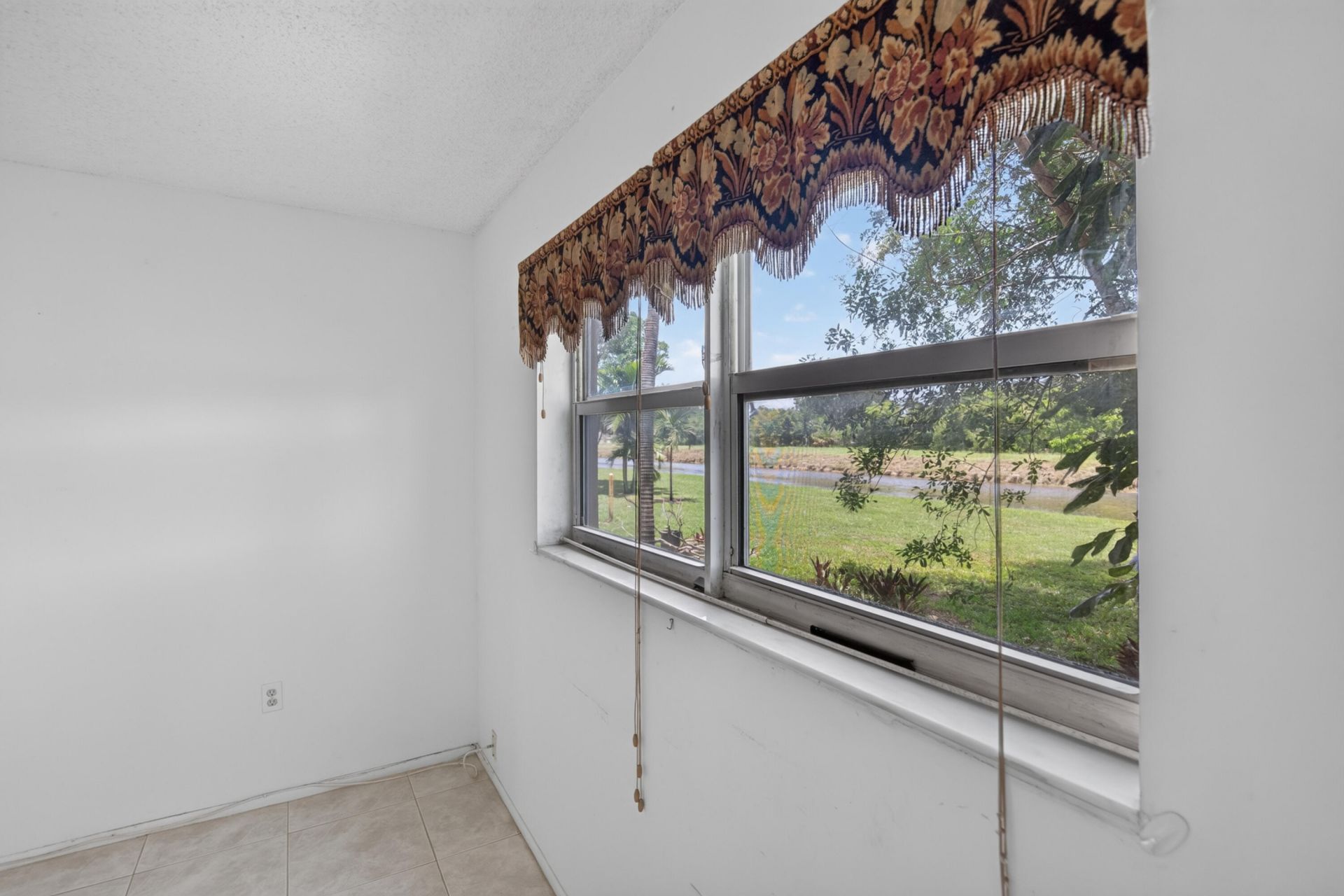 8101 N Sunrise Lakes Drive N, Unit 112, Sunrise, FL 33322 Photo