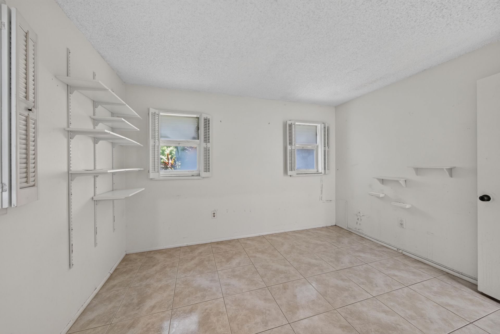 8101 N Sunrise Lakes Drive N, Unit 112, Sunrise, FL 33322 Photo