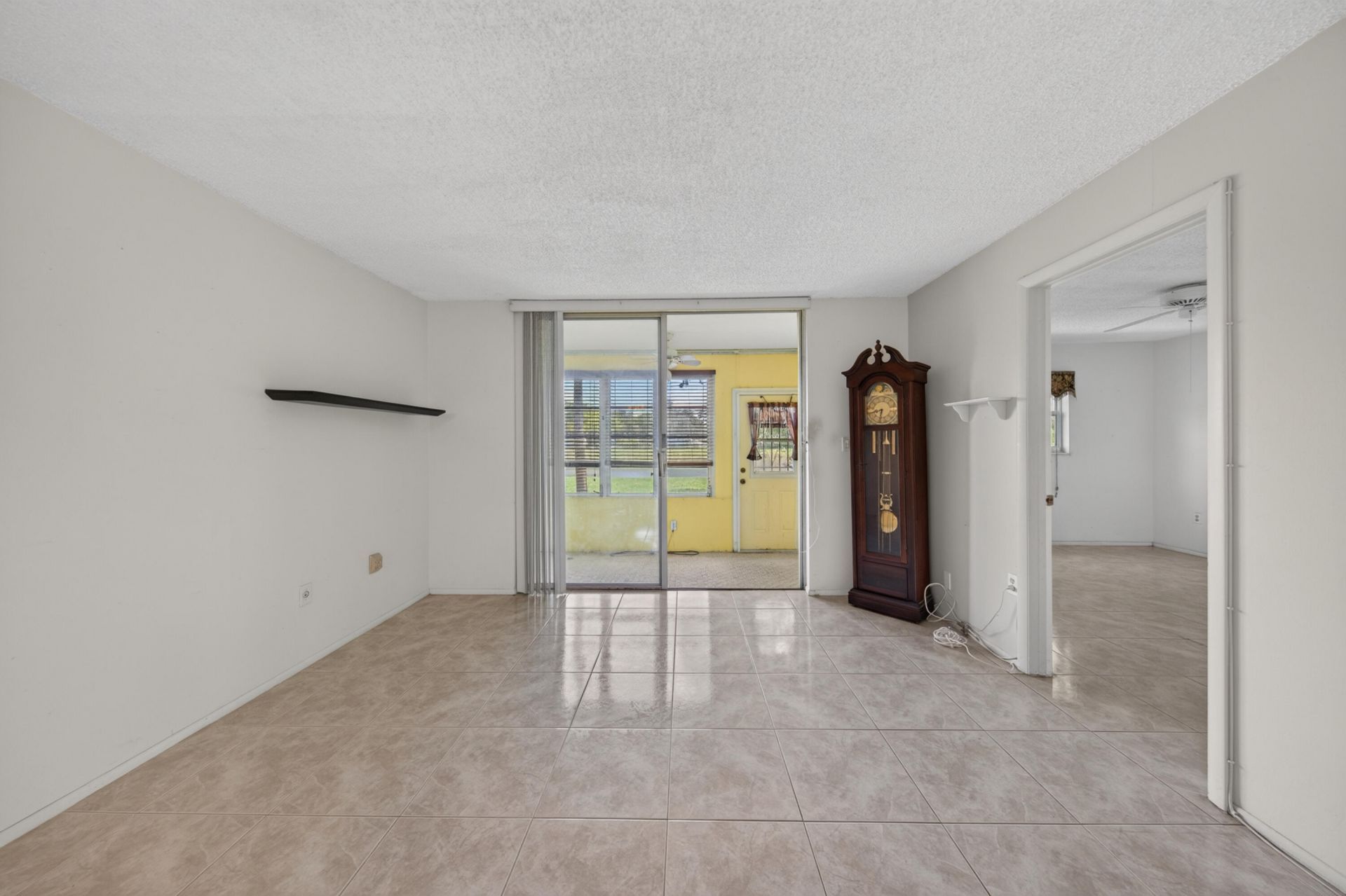 8101 N Sunrise Lakes Drive N, Unit 112, Sunrise, FL 33322 Photo