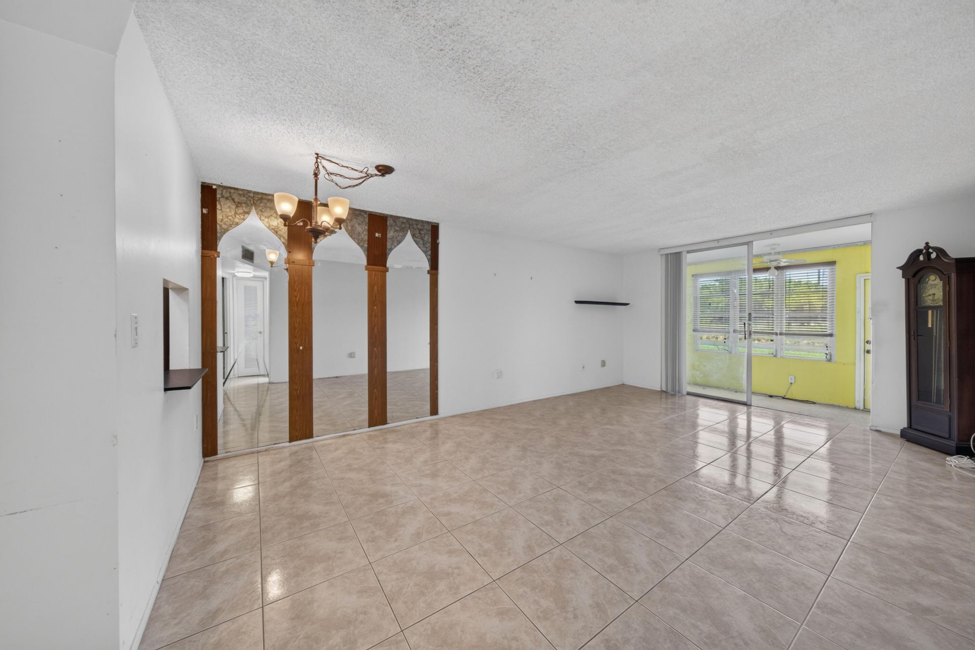 8101 N Sunrise Lakes Drive N, Unit 112, Sunrise, FL 33322 Photo
