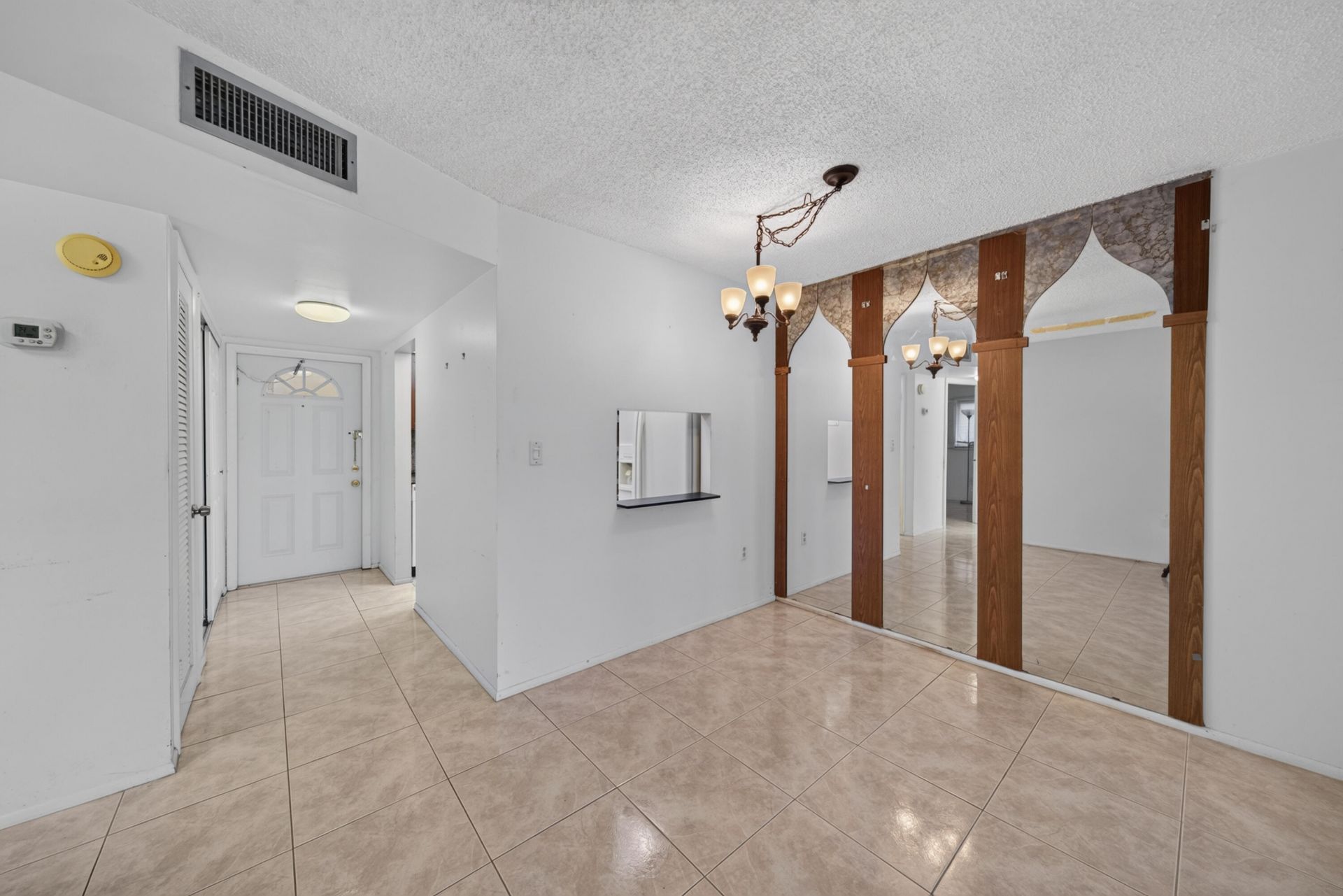 8101 N Sunrise Lakes Drive N, Unit 112, Sunrise, FL 33322 Photo