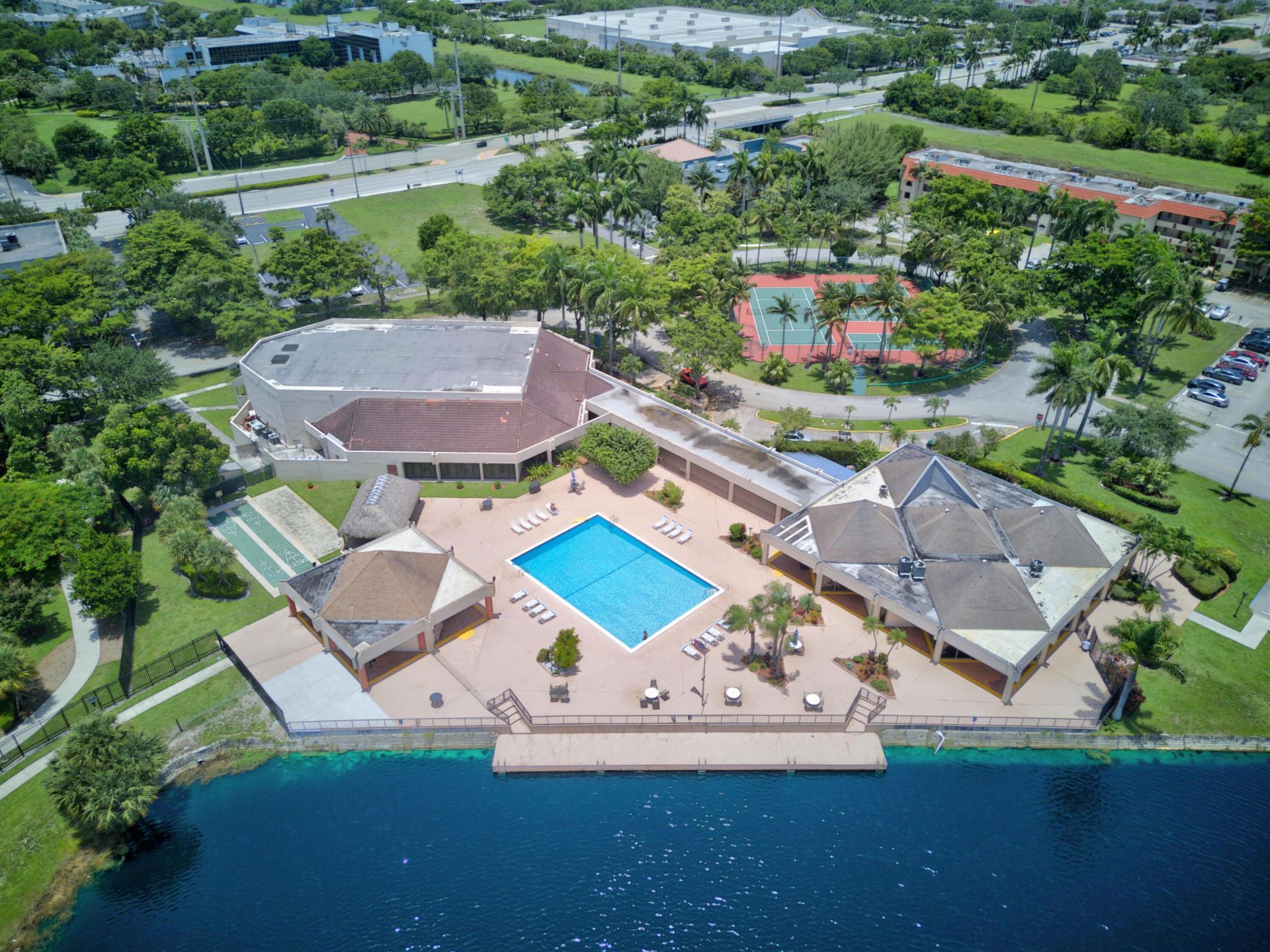 8101 N Sunrise Lakes Drive N, Unit 112, Sunrise, FL 33322 Photo