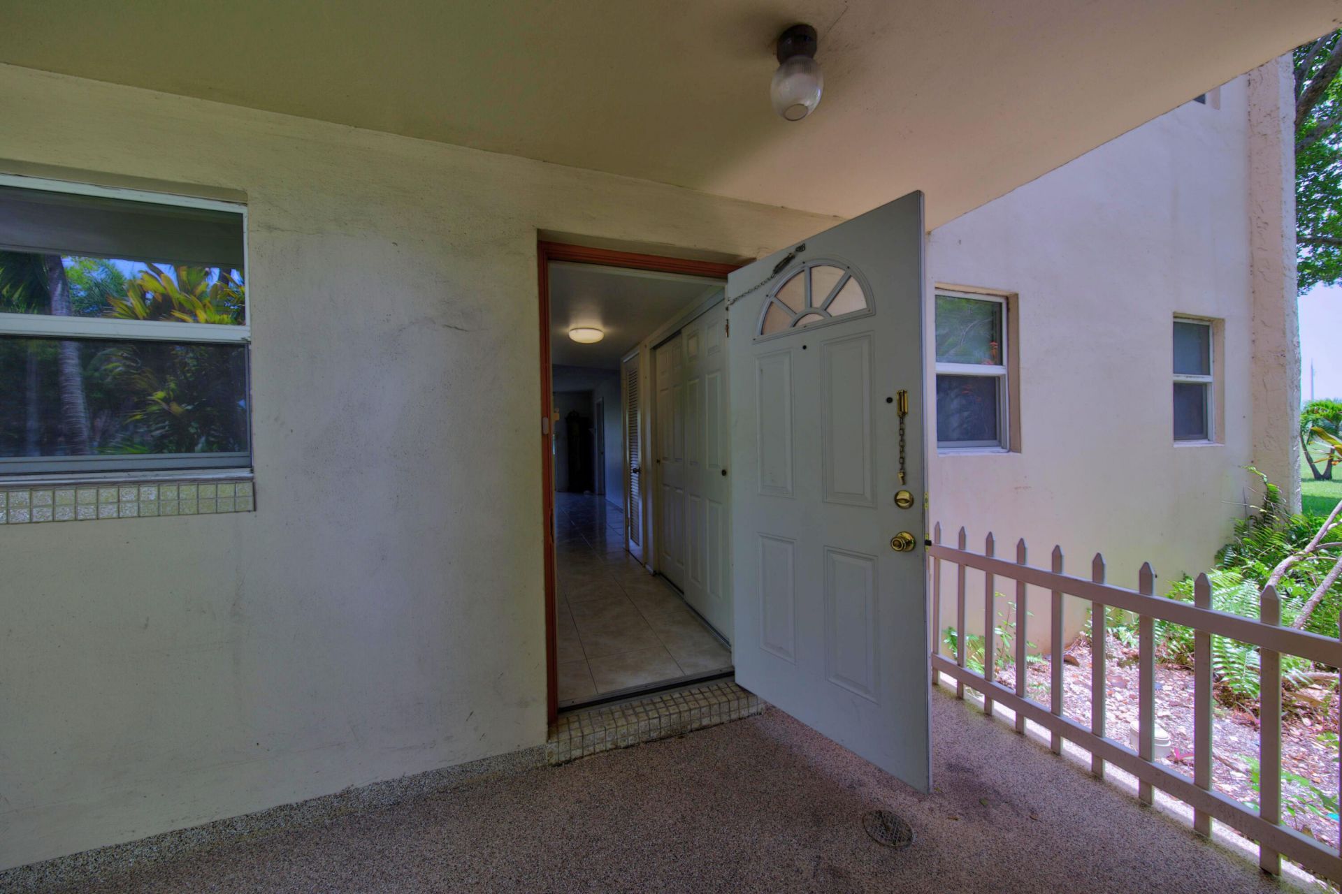 8101 N Sunrise Lakes Drive N, Unit 112, Sunrise, FL 33322 Photo