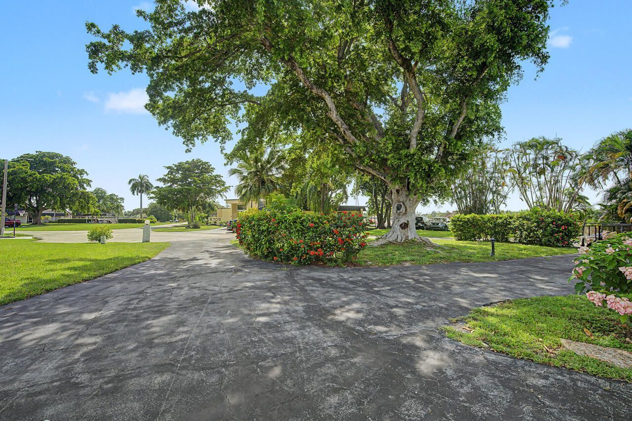 5707 White Hickory Circle, Tamarac, FL 33319 Photo