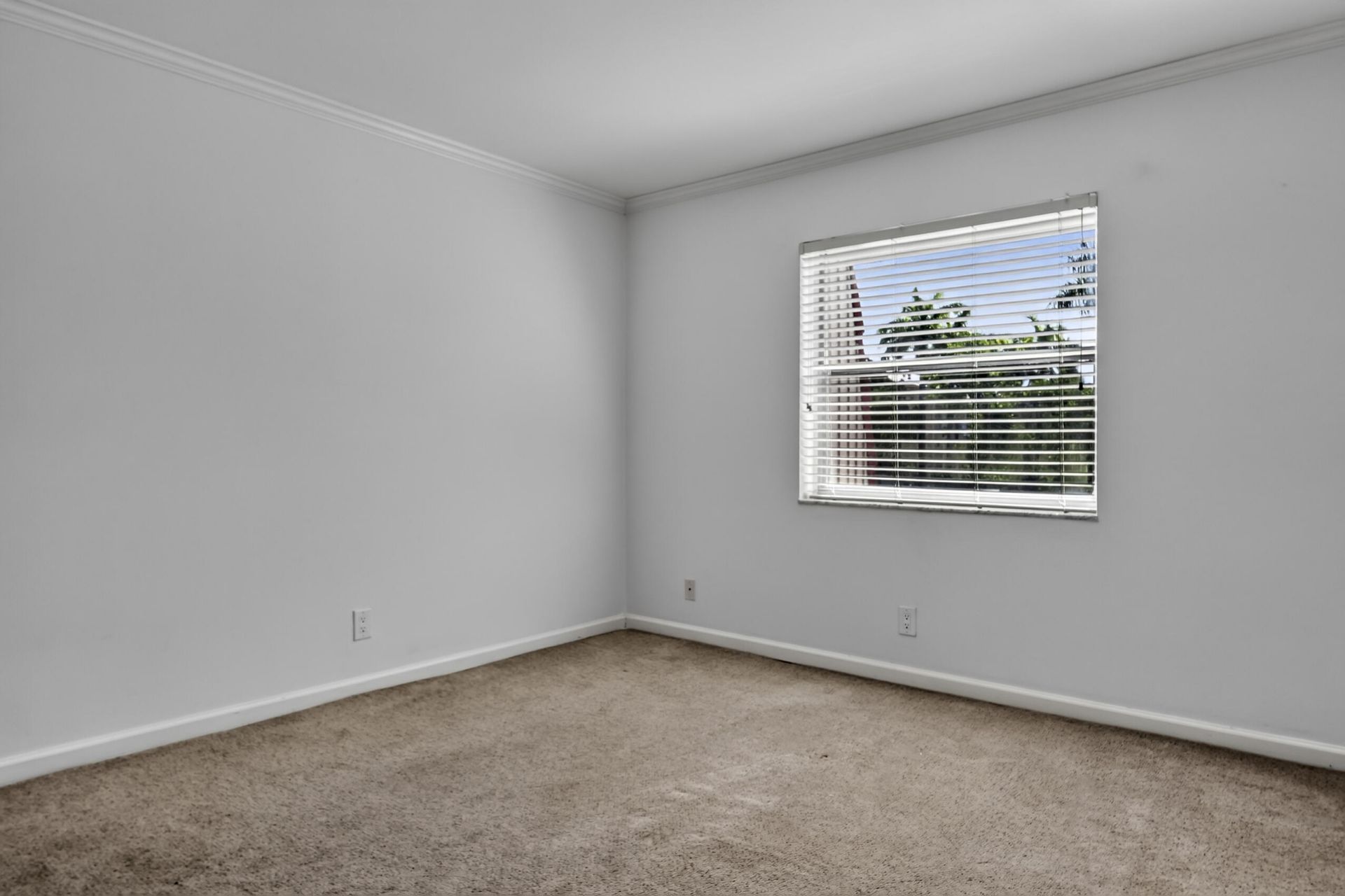 13 Jacaranda Drive, Unit 214, Plantation, FL 33324 Photo
