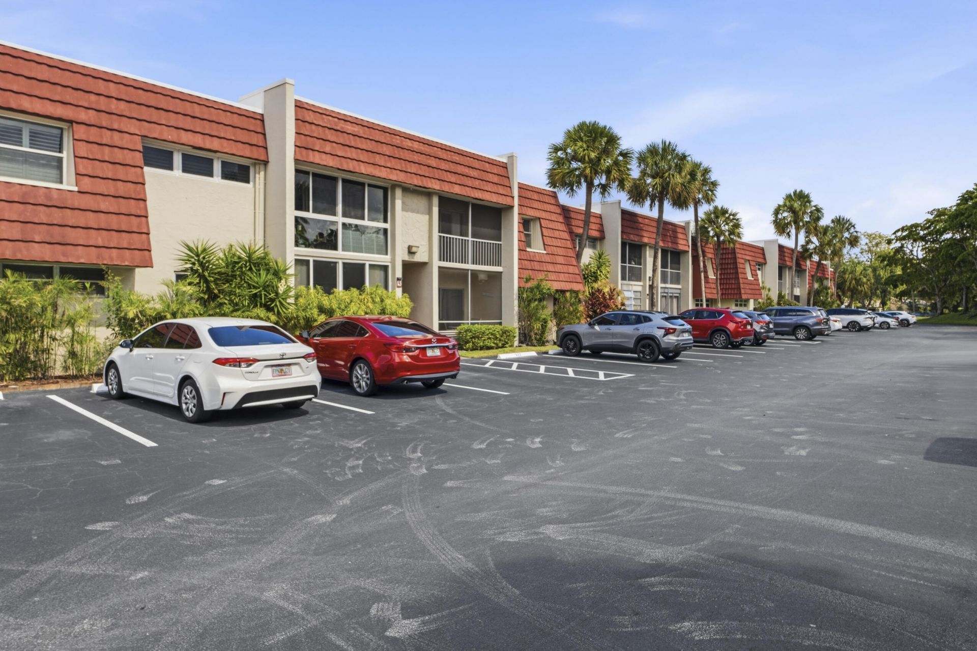 13 Jacaranda Drive, Unit 214, Plantation, FL 33324 Photo