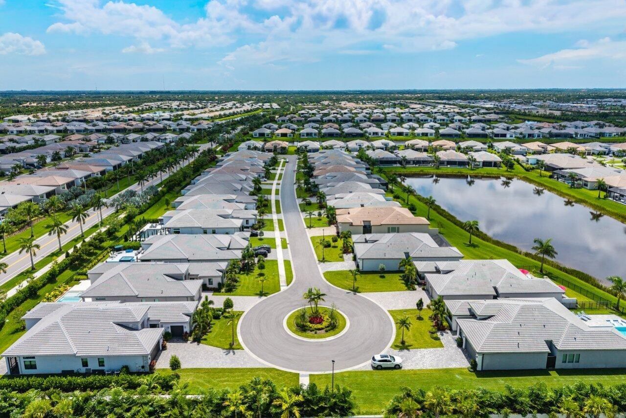 9850 Evergreen Woods Lane, Boynton Beach, FL 33473 Photo