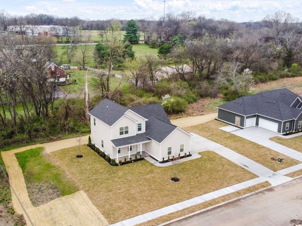 101 Centennial Lane , Columbia, TN 38401