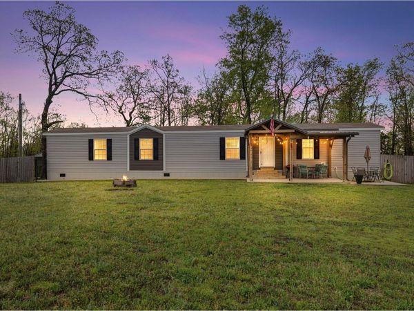 1136 Beryl Acres Road, Jacksonville, AR 72076