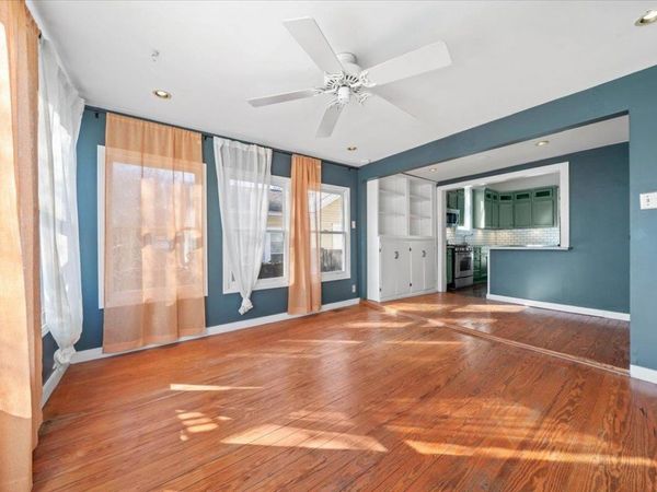 2069 VINTON AVE, Memphis, TN 38104