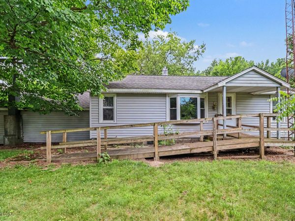 60169 Church Street, Grand Junction, MI 49056