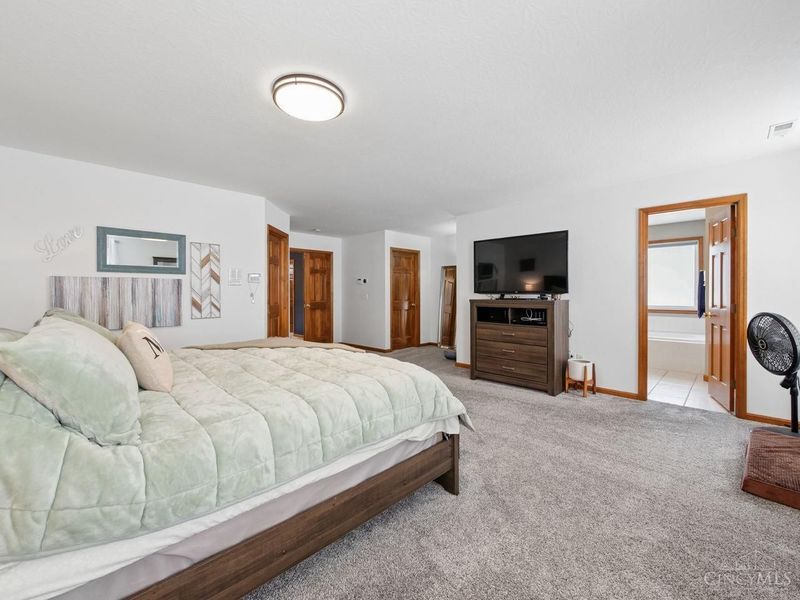 Batavia, OH 45103 Photo 29