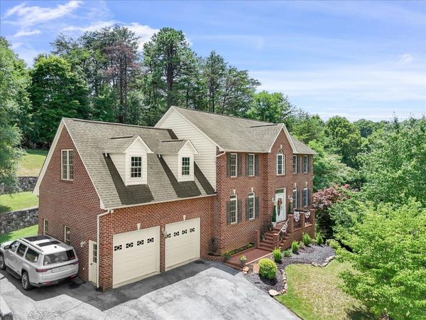 5306 Dresden CIR , Roanoke, VA 24012