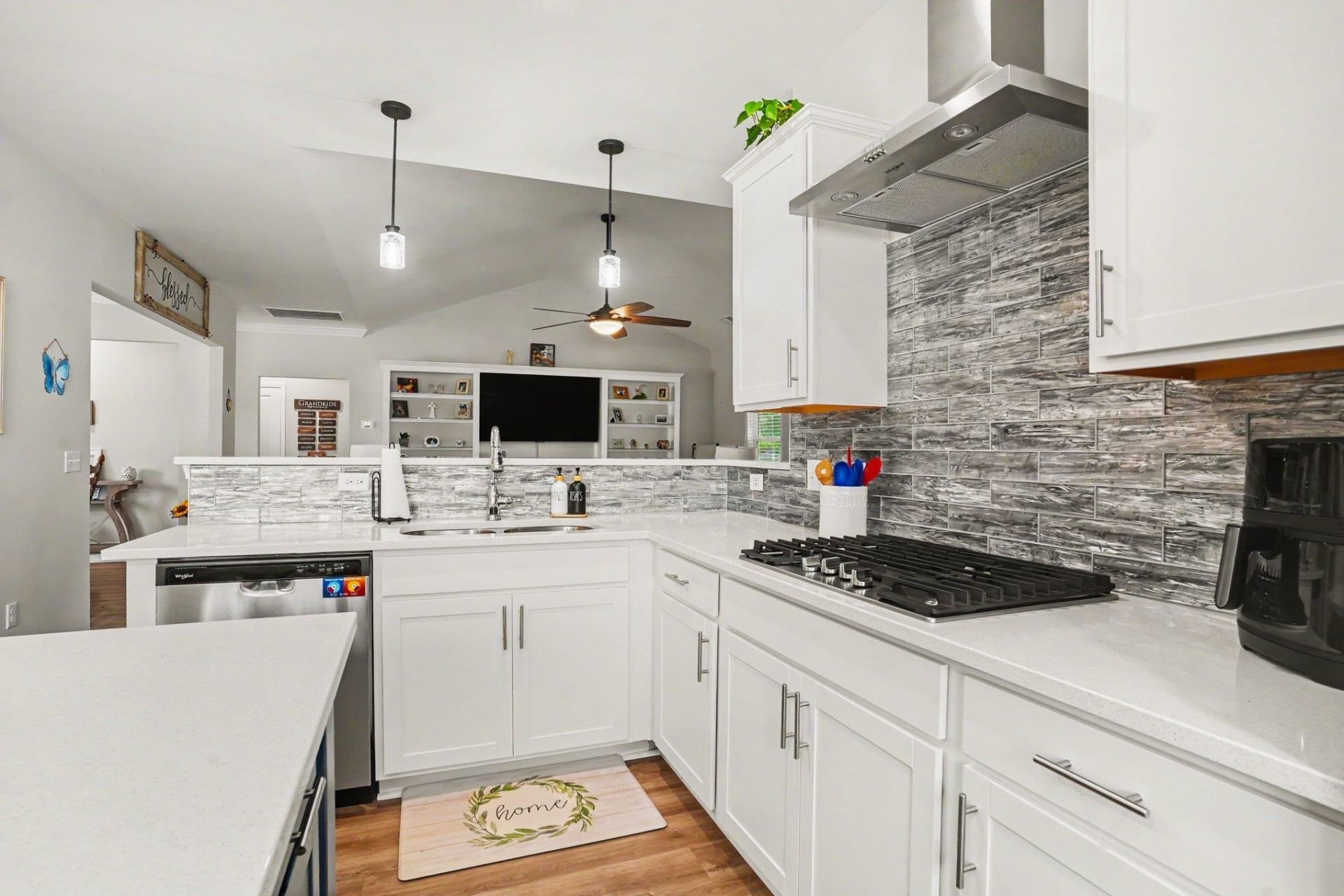 127 Avery Woods Dr.  Photo 13