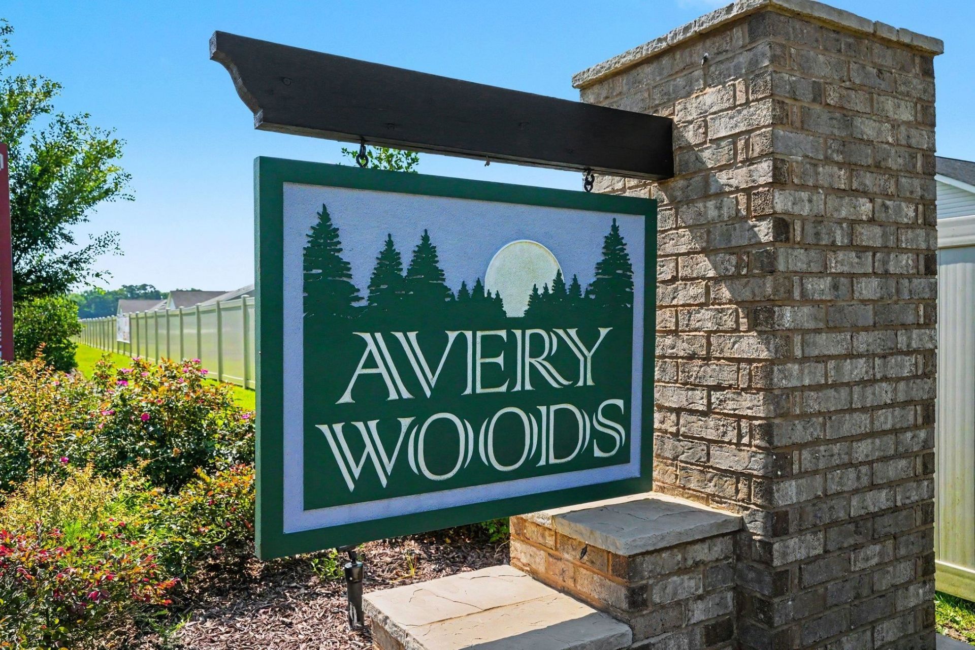 127 Avery Woods Dr.  Photo 33