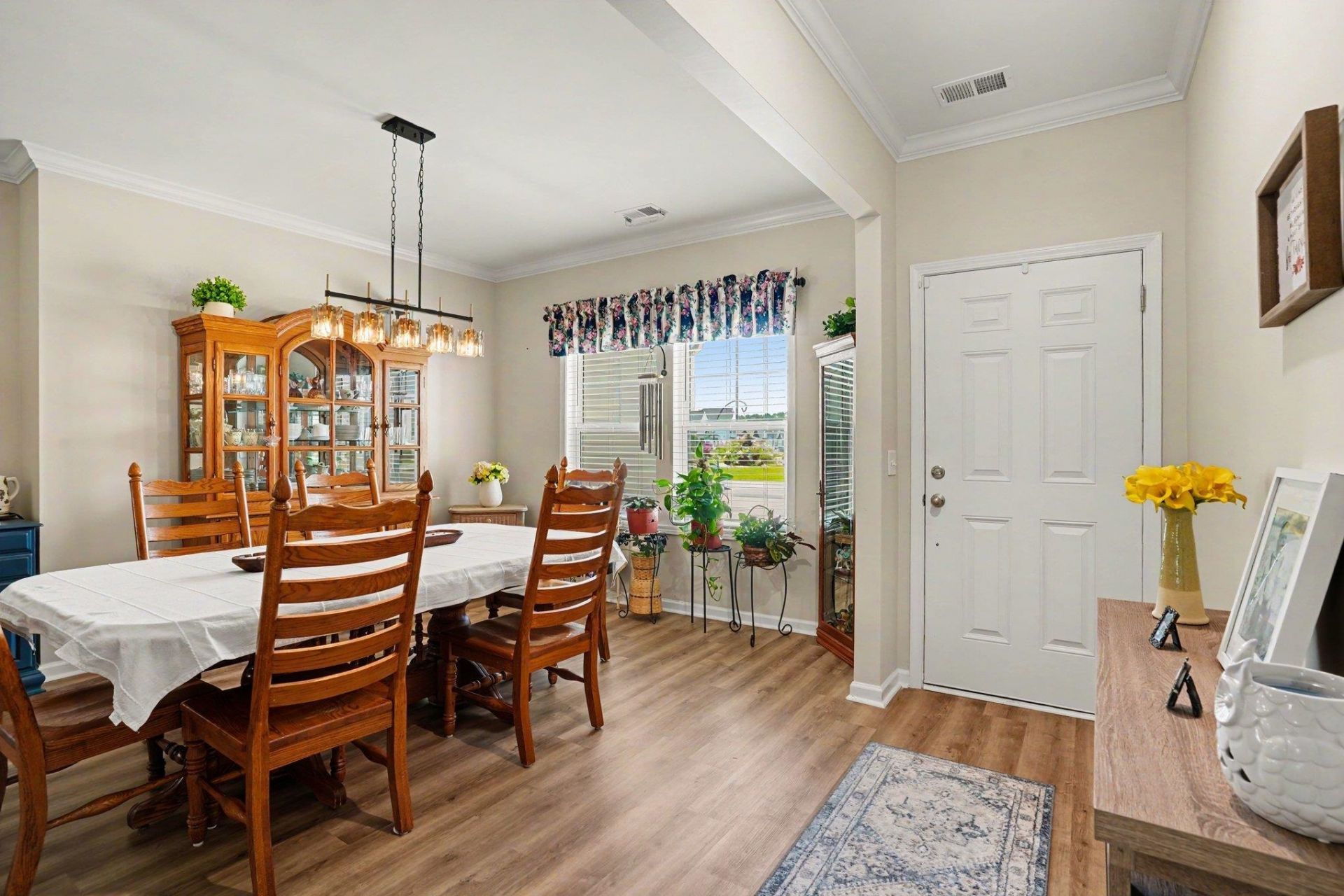 127 Avery Woods Dr.  Photo 5