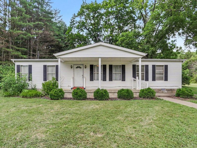 17563 Buckingham Road , Logan, OH 43138 Photo 2